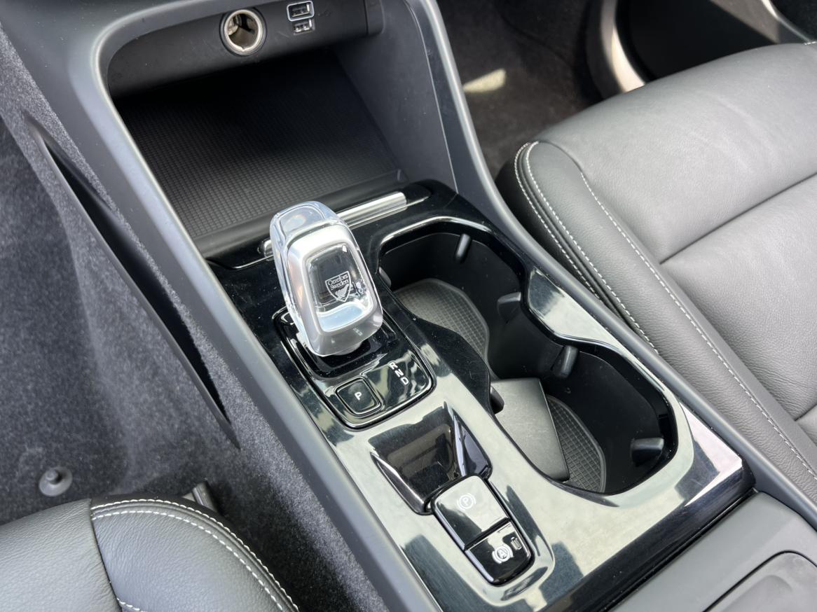 Volvo XC40 2021 T4 4WD Vision Luxury