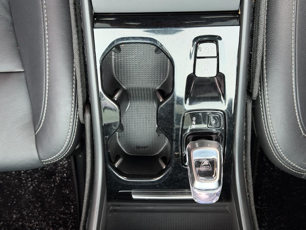 Volvo XC40 2021 T4 4WD Vision Luxury