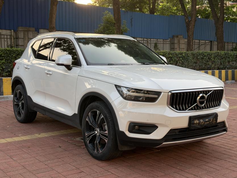 Volvo XC40 2021 T4 4WD Vision Luxury