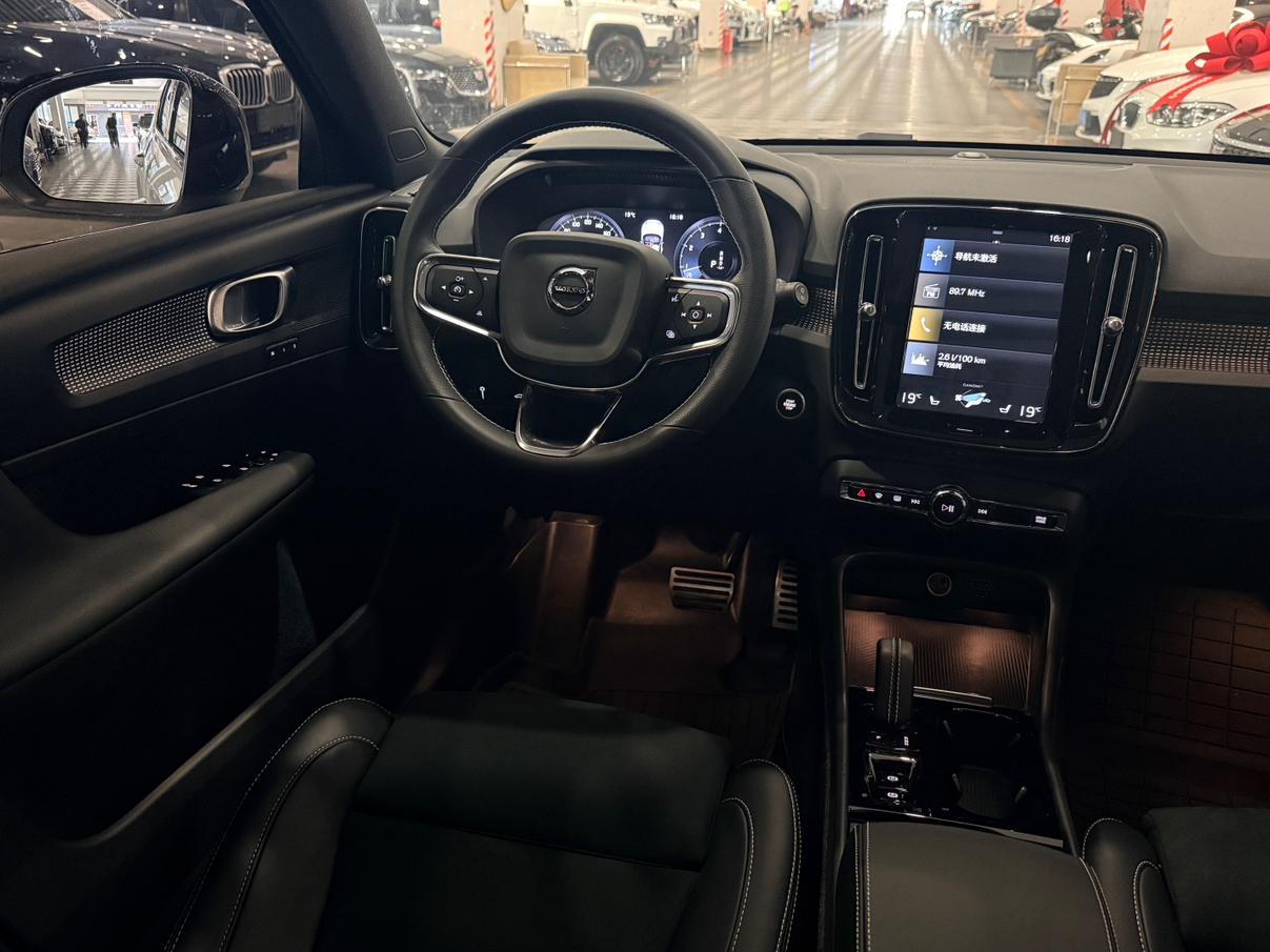 Volvo XC40 2021 T4 4WD Smart Long Sport