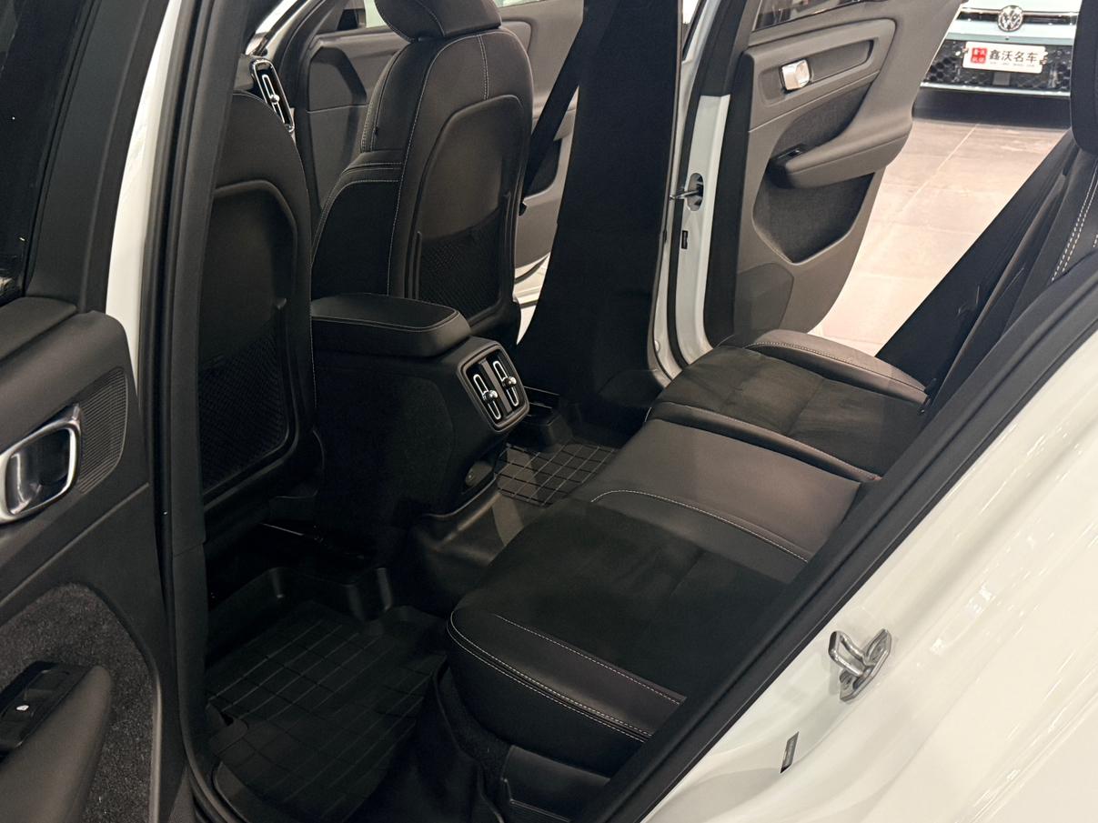 Volvo XC40 2021 T4 4WD Smart Long Sport