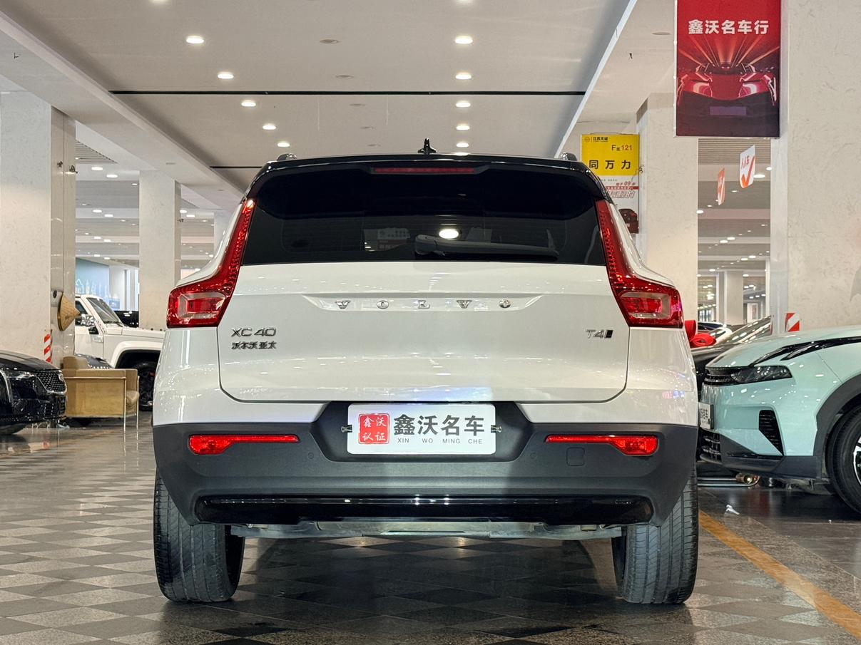 Volvo XC40 2021 T4 4WD Smart Long Sport