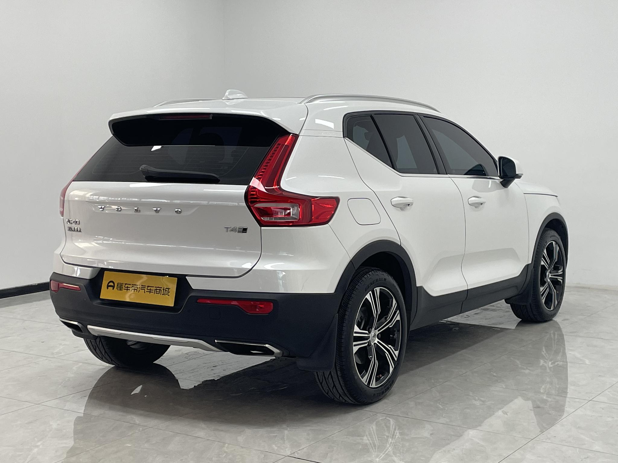 Volvo XC40 2020 T4 4WD Smart Elegant Luxury