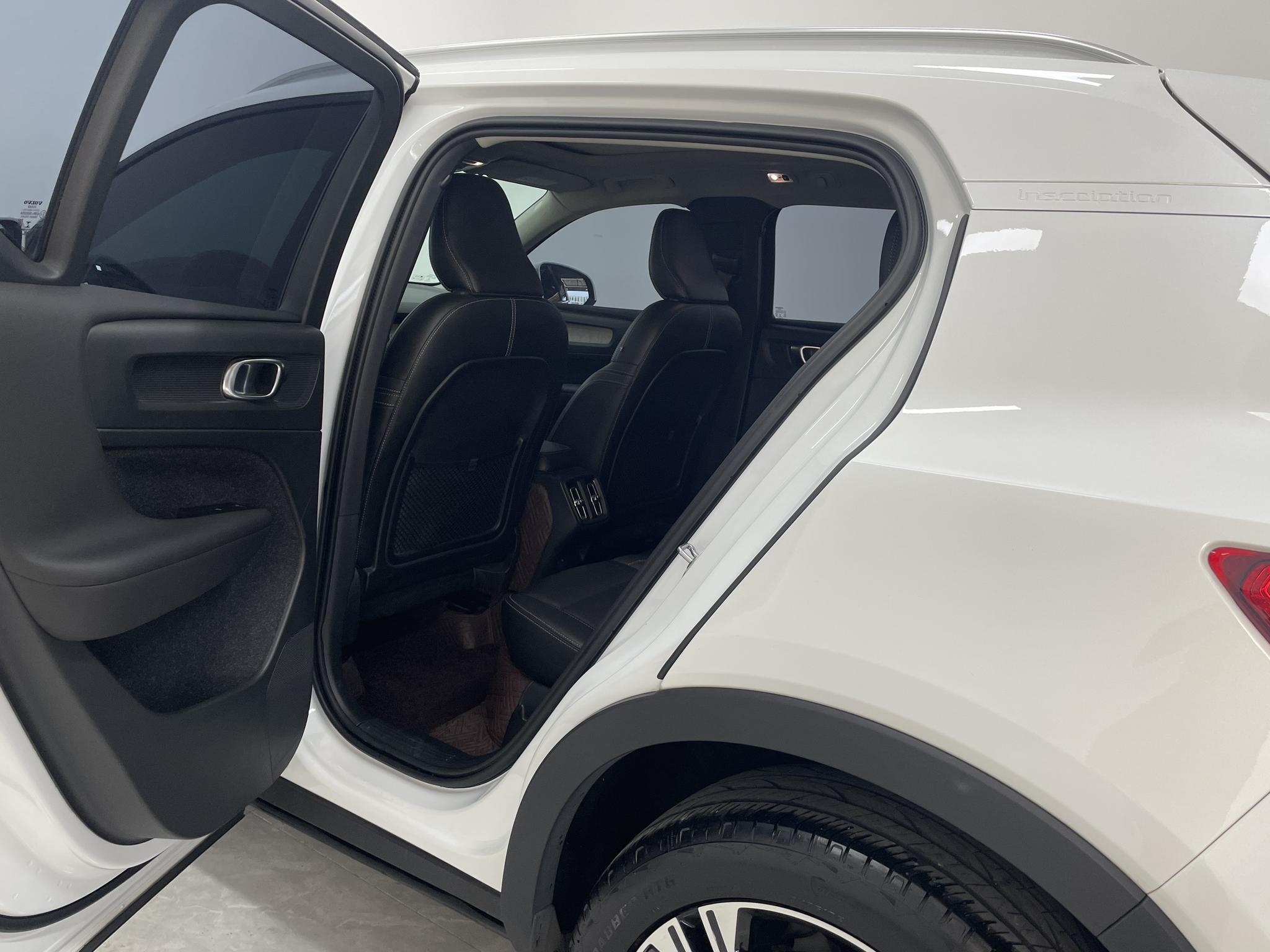 Volvo XC40 2020 T4 4WD Smart Elegant Luxury