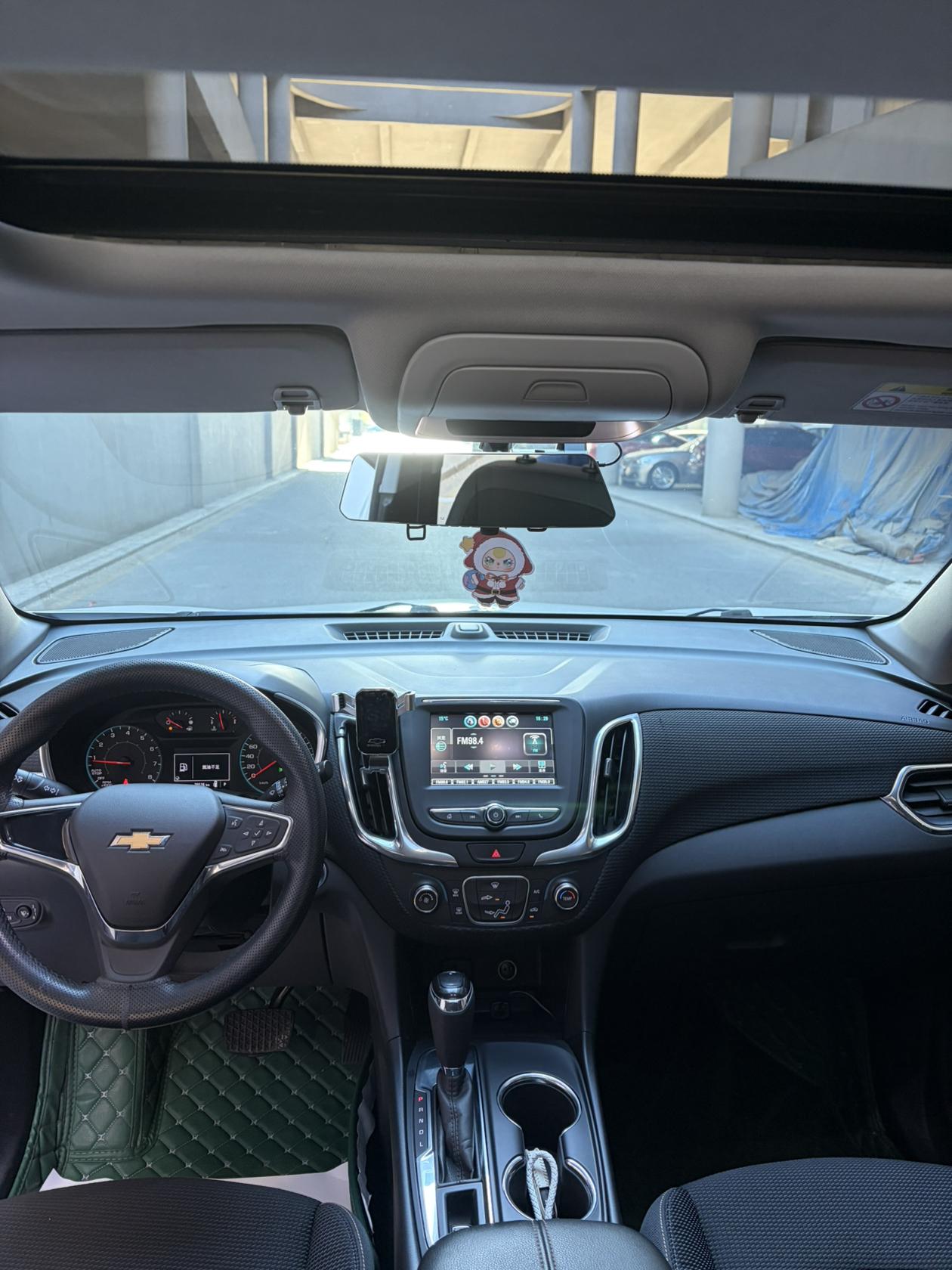 Chevrolet Equinox 2019 535T Auto Leading China VI