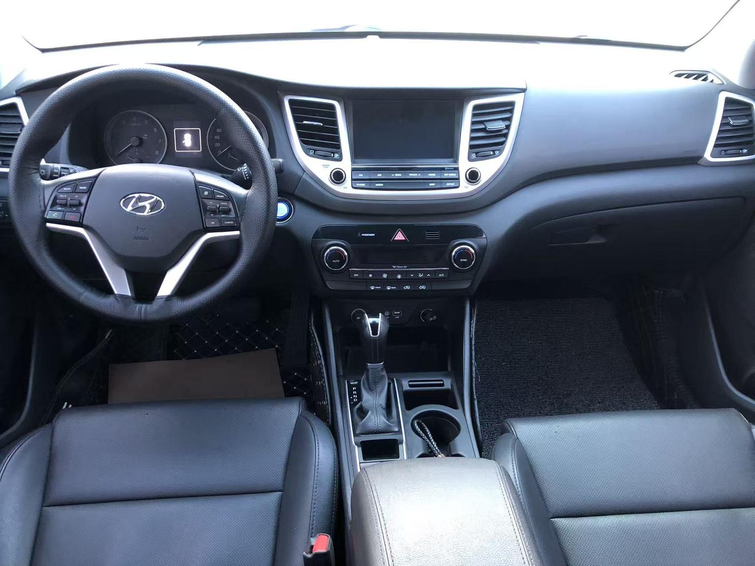 Hyundai Tucson 2018 1.6T DCT 2WD 15 Anniversary