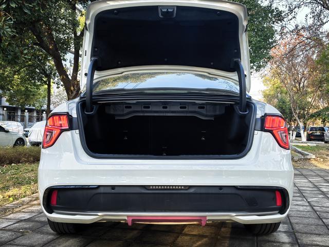 Lynk & Co 03 2019 1.5TD DCT Dynamic Pro