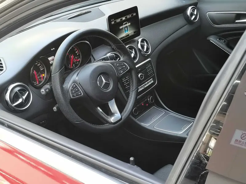 Mercedes-Benz GLA 2017 GLA 200 Dynamic