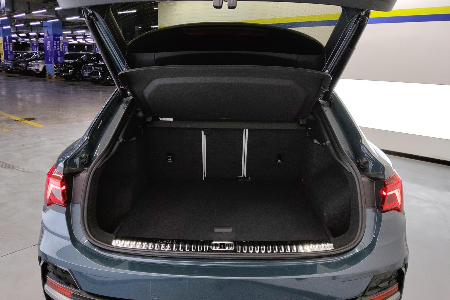 Audi Q3 Sportback 2024 45 TFSI quattro Fashion Launch Special