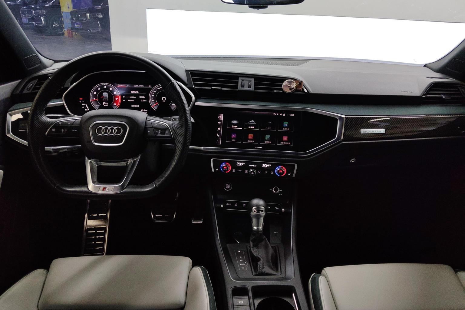 Audi Q3 Sportback 2024 45 TFSI quattro Fashion Launch Special