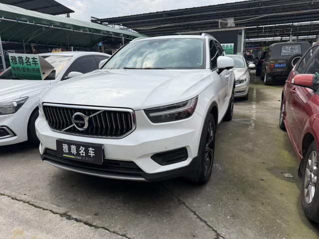 Volvo XC40 2022 T4 4WD Vision Luxury