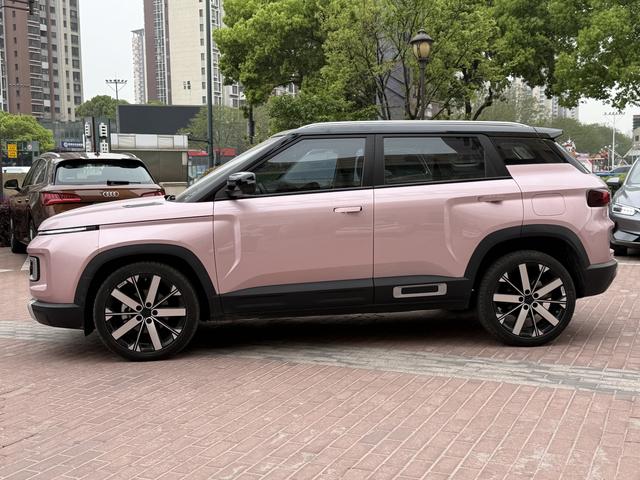 Geely ICON 2023 1.5TD Chocolate