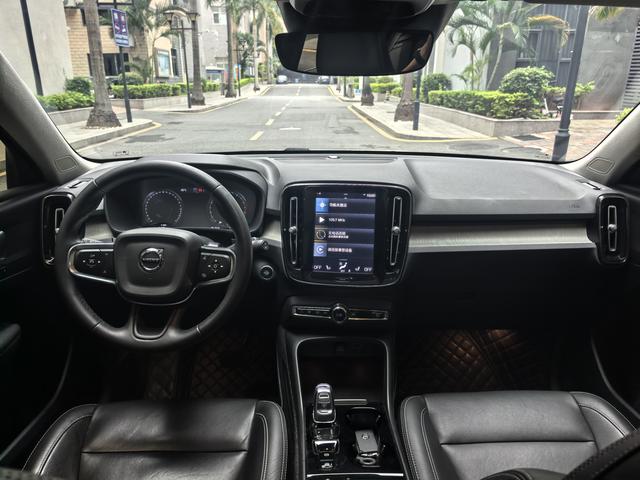 Volvo XC40 2022 T4 4WD Vision Luxury