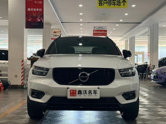 Volvo XC40 2021 T4 4WD Smart Far Sport