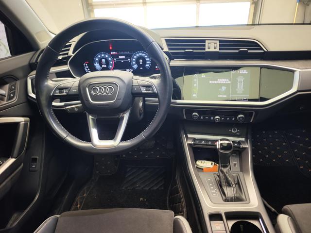 Audi Q3 2021 35 TFSI Progressive Dynamic