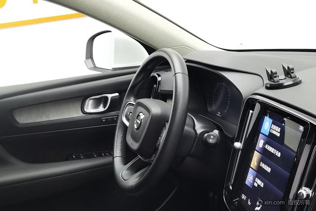 Volvo XC40 2021 T4 4WD Vision Luxury