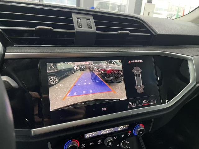 Audi Q3 2022 35 TFSI Dynamic Fashion