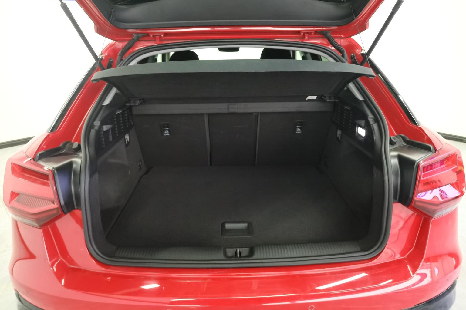 Audi Q2L 2020 35TFSI Progressive Dynamic