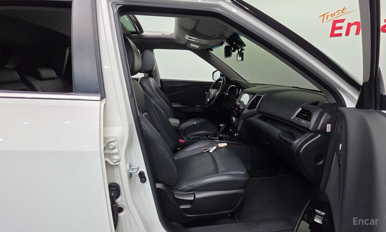 KG Mobility (Ssangyong) Tivoli Diesel LX 2WD 2017