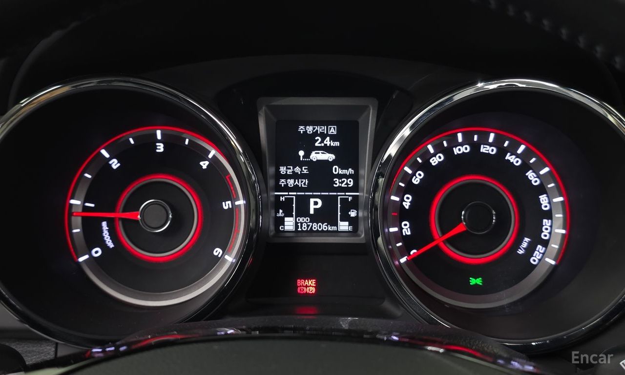 KG Mobility (Ssangyong) Tivoli Diesel LX 2WD 2017