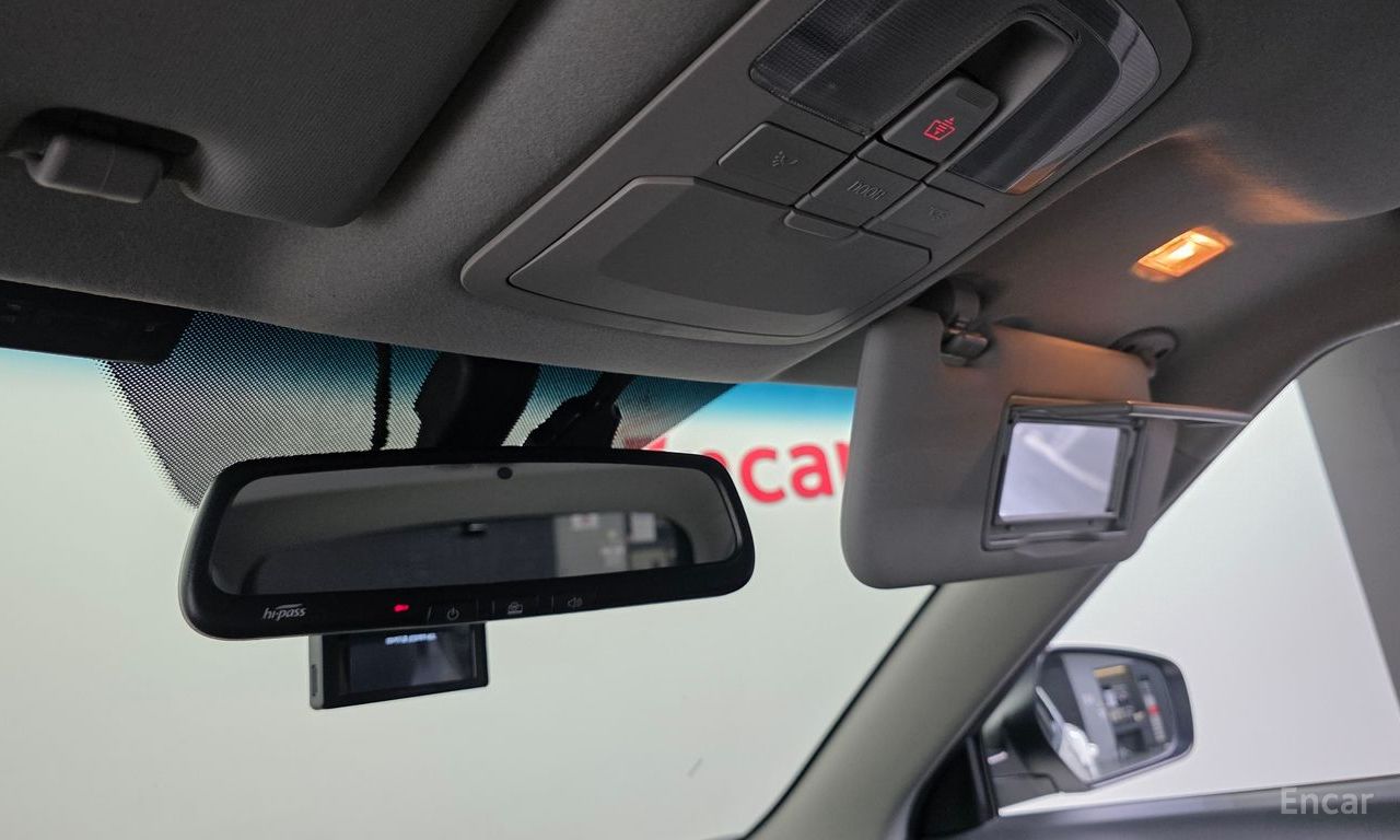 KG Mobility (Ssangyong) Tivoli Diesel LX 2WD 2017
