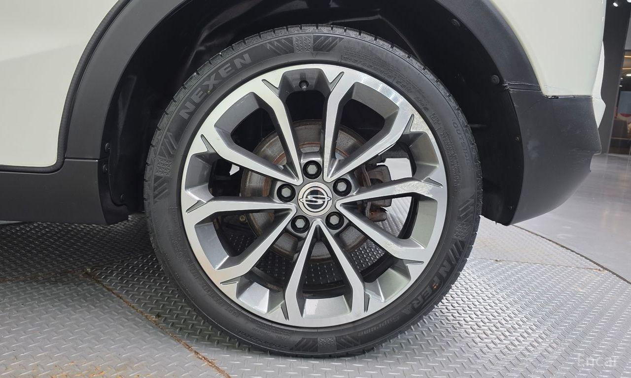 KG Mobility (Ssangyong) Tivoli Diesel LX 2WD 2017