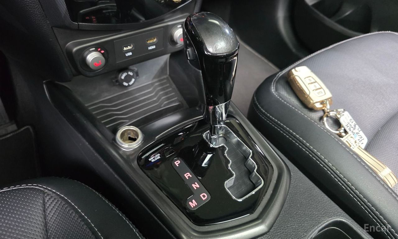 KG Mobility (Ssangyong) Tivoli Diesel LX 2WD 2017