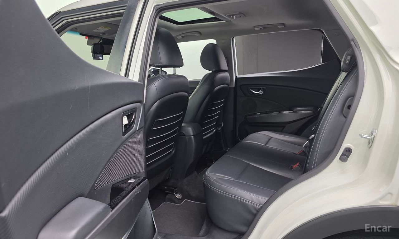 KG Mobility (Ssangyong) Tivoli Diesel LX 2WD 2017