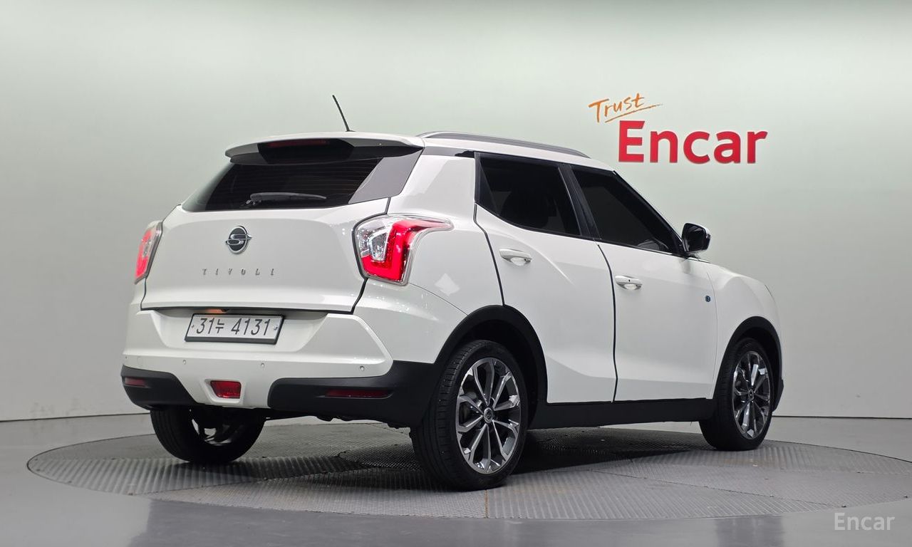KG Mobility (Ssangyong) Tivoli Diesel LX 2WD 2017