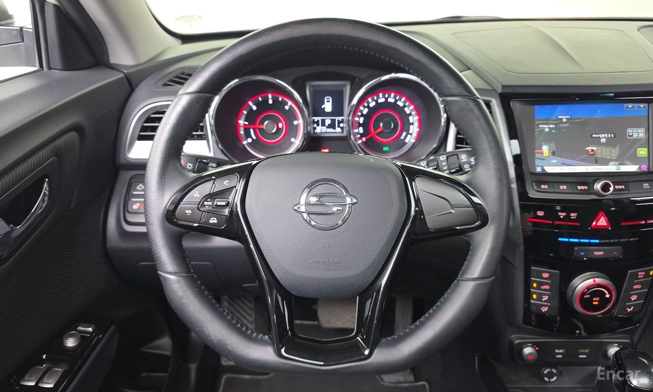 KG Mobility (Ssangyong) Tivoli Diesel LX 2WD 2017