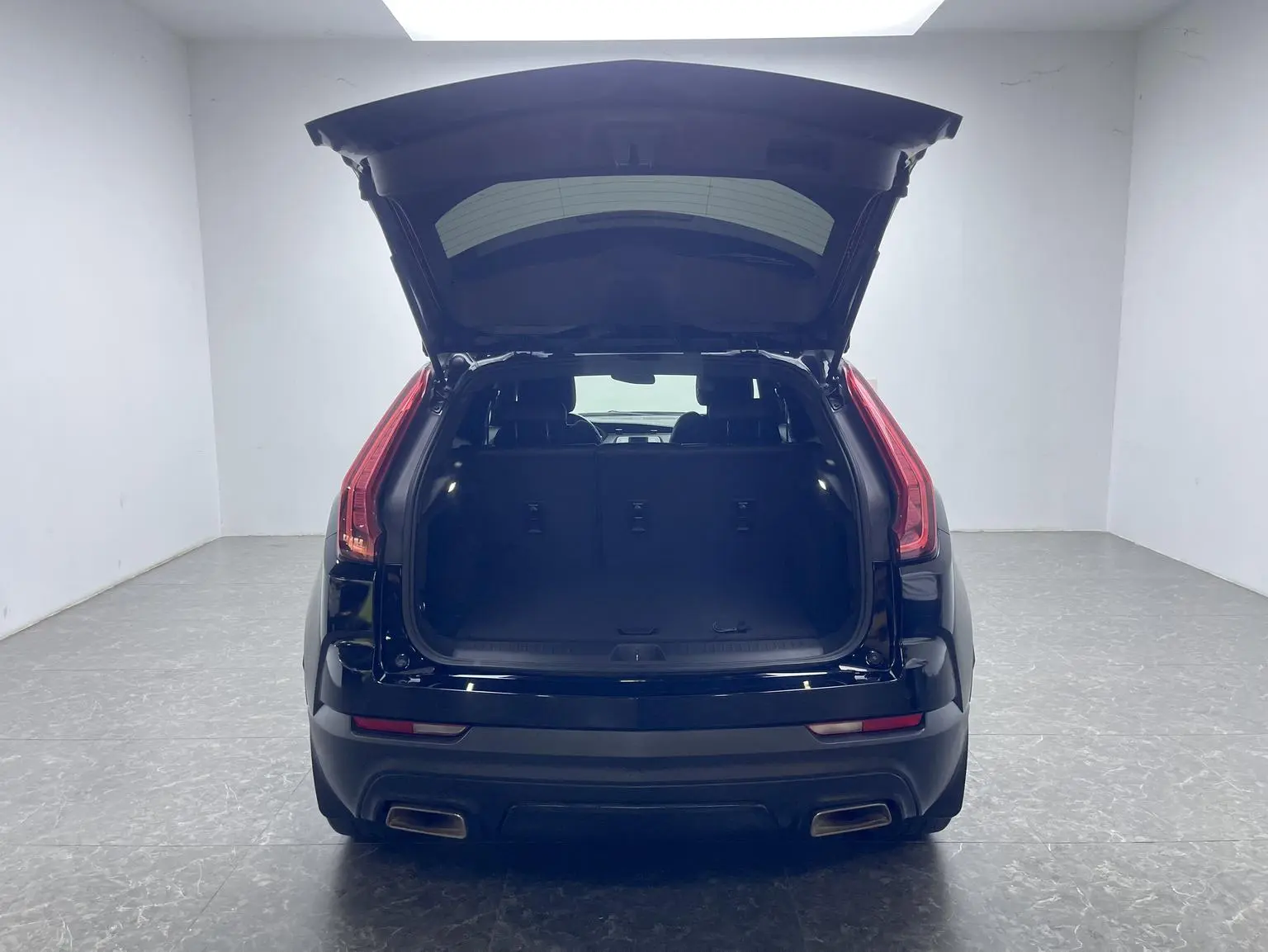 Cadillac XT4 2020 Facelift 28T 2WD Tech