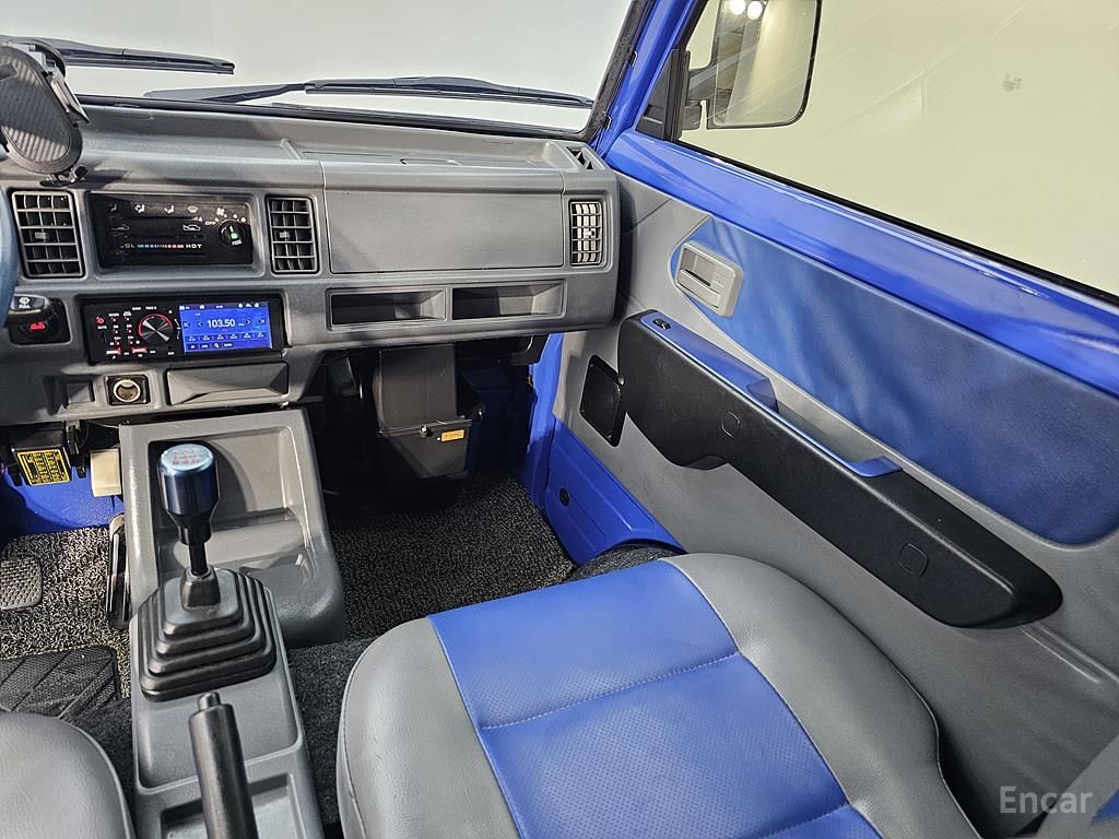 Chevrolet (GM Daewoo) New Damas 5-seater coach 2018