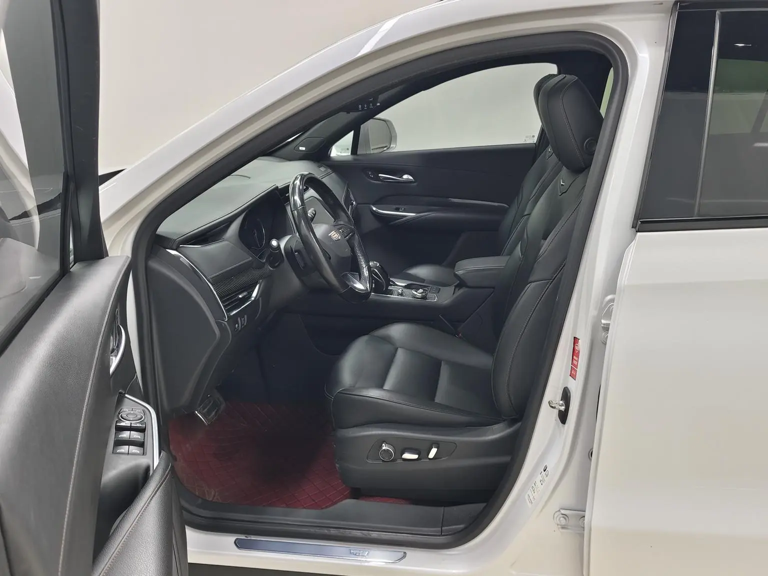 Cadillac XT4 2018 28T 4WD Sport