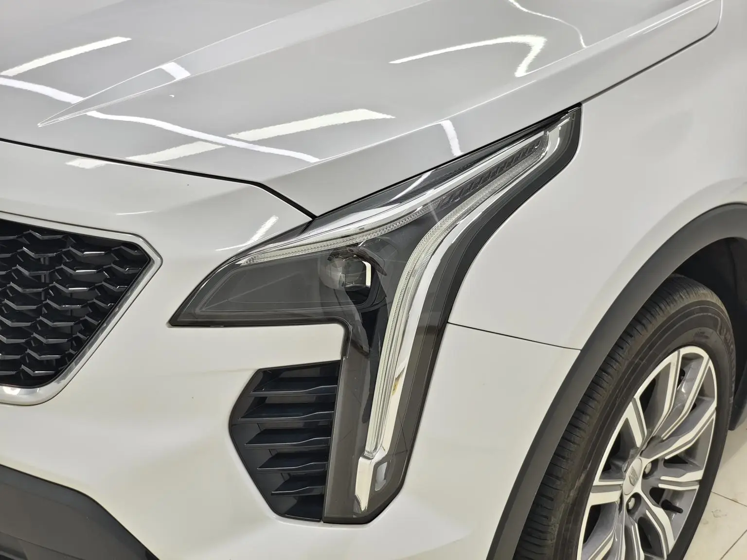 Cadillac XT4 2018 28T 4WD Sport