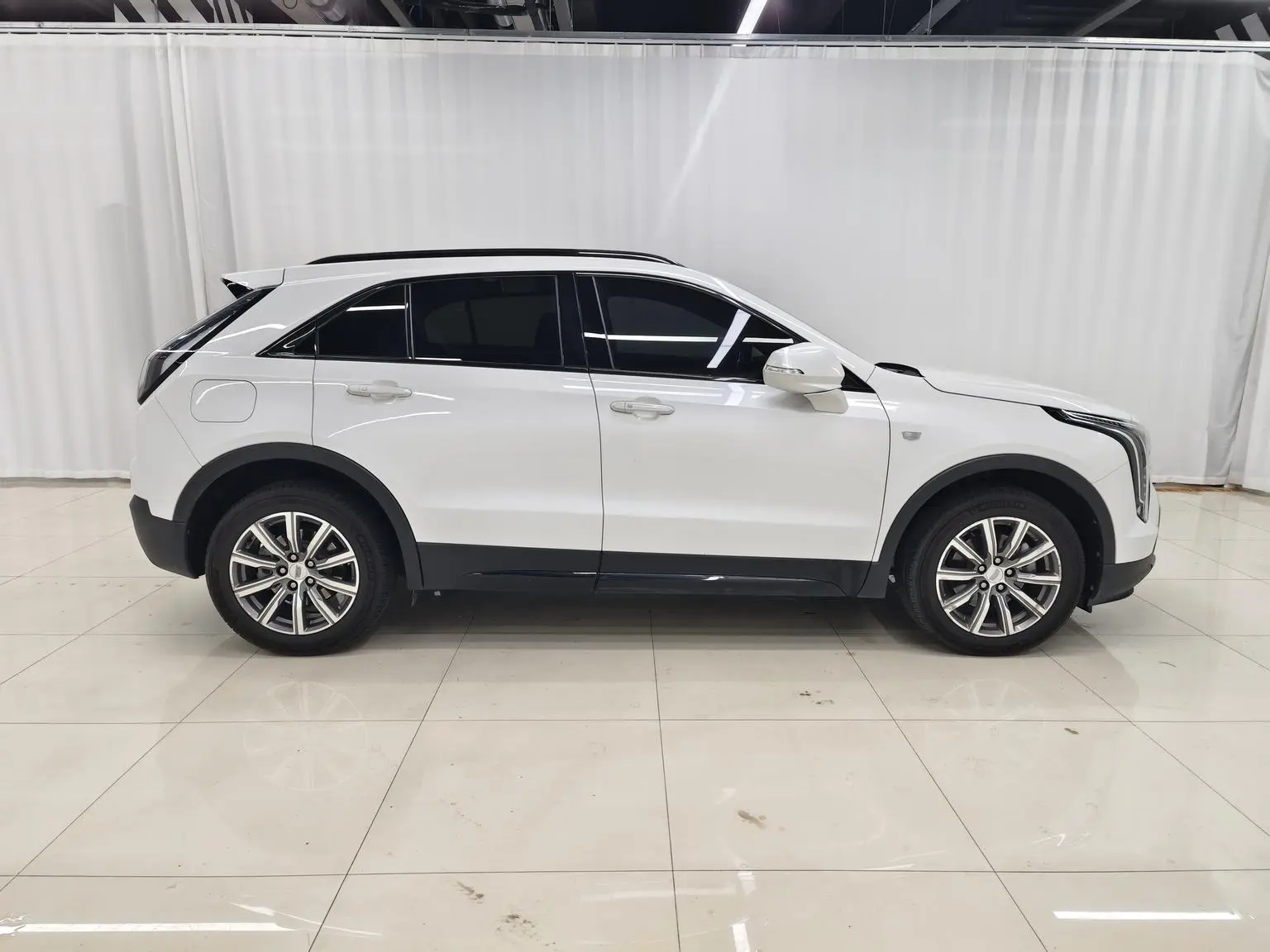 Cadillac XT4 2018 28T 4WD Sport