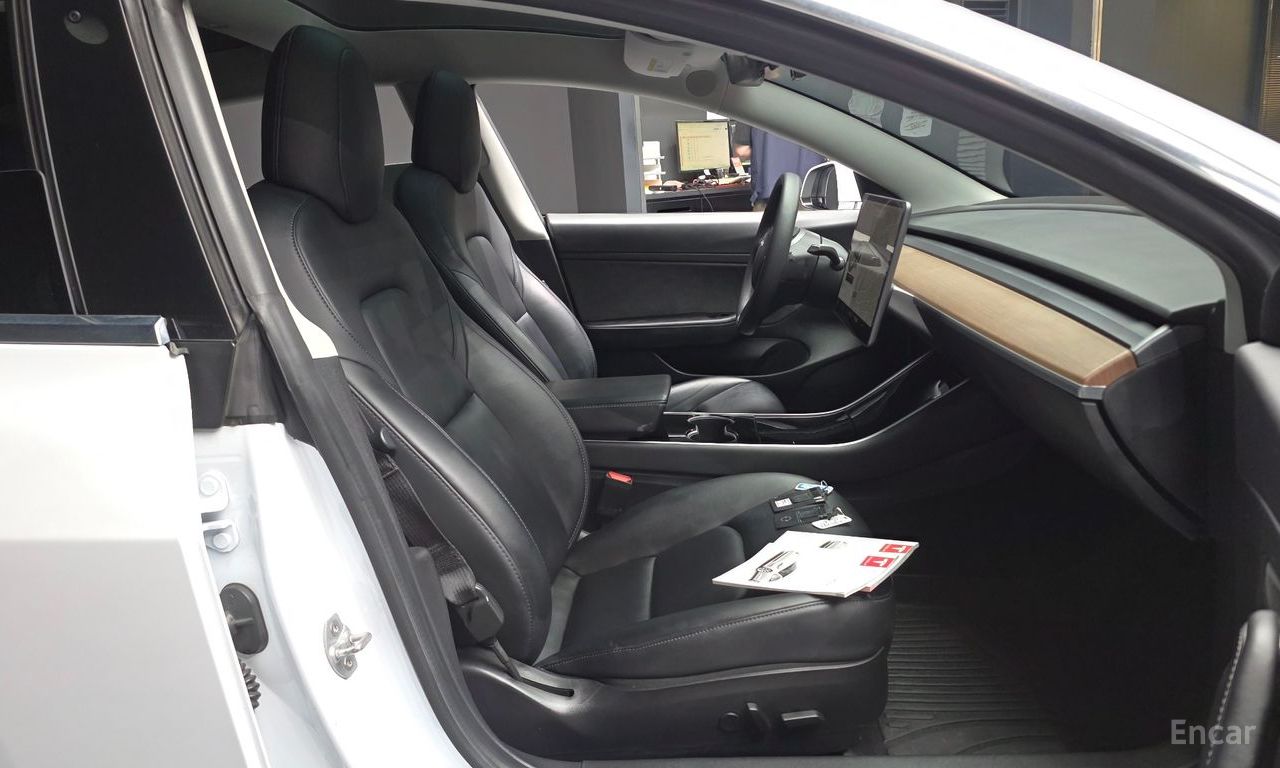 Tesla Model 3 Standard Range Plus RWD 2020