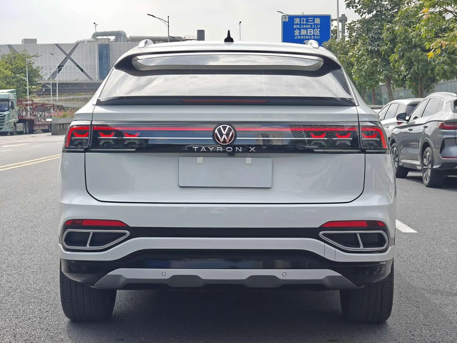 Volkswagen Tayron X 2023 330TSI 2WD Premium High Performance