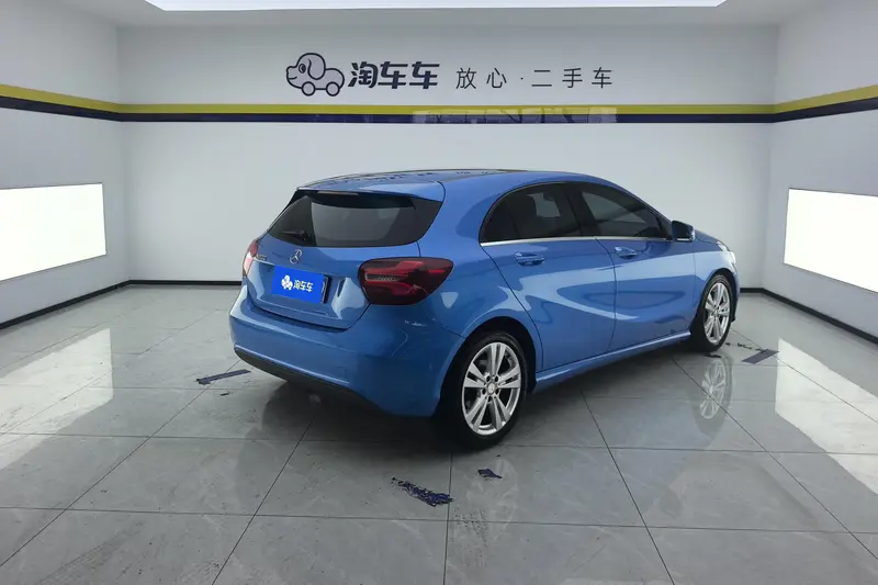 Mercedes-Benz A-Class (imported) 2017 A 200 Dynamic