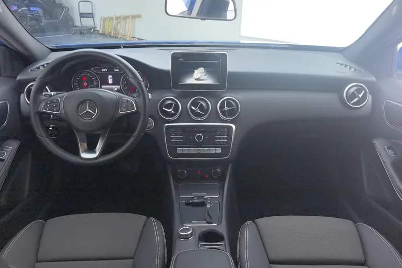 Mercedes-Benz A-Class (imported) 2017 A 200 Dynamic