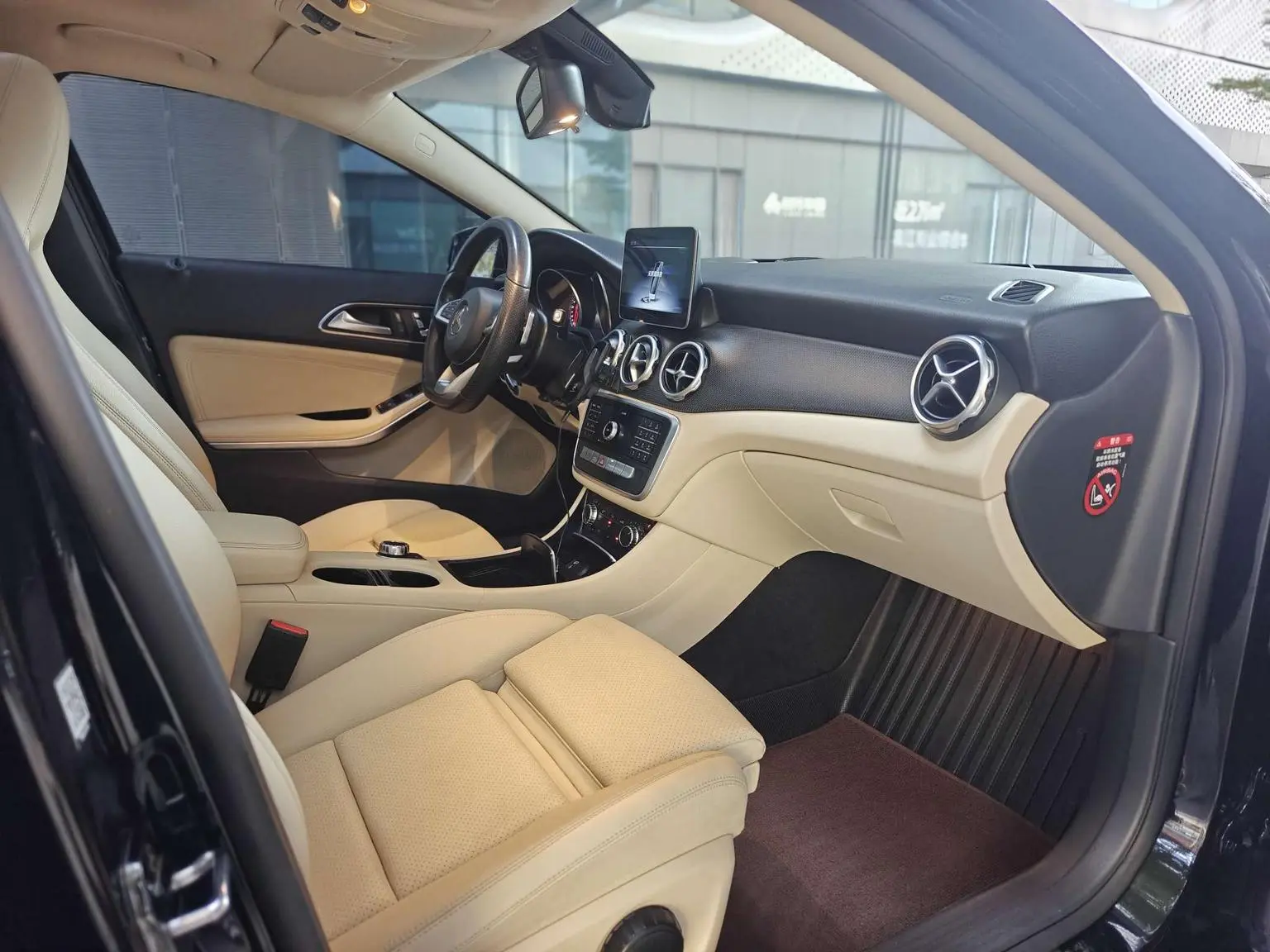 Mercedes-Benz GLA 2019 GLA 200 Fashion