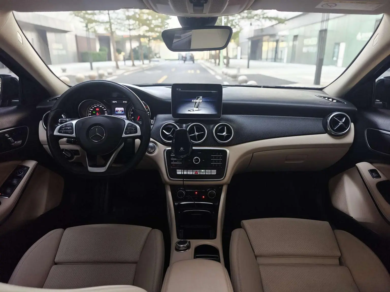Mercedes-Benz GLA 2019 GLA 200 Fashion