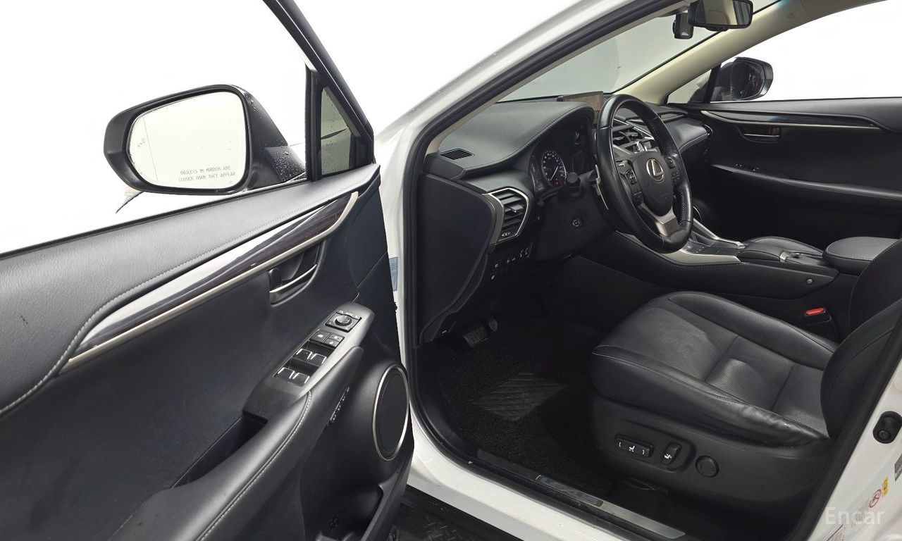 Lexus NX300h Executive 2019