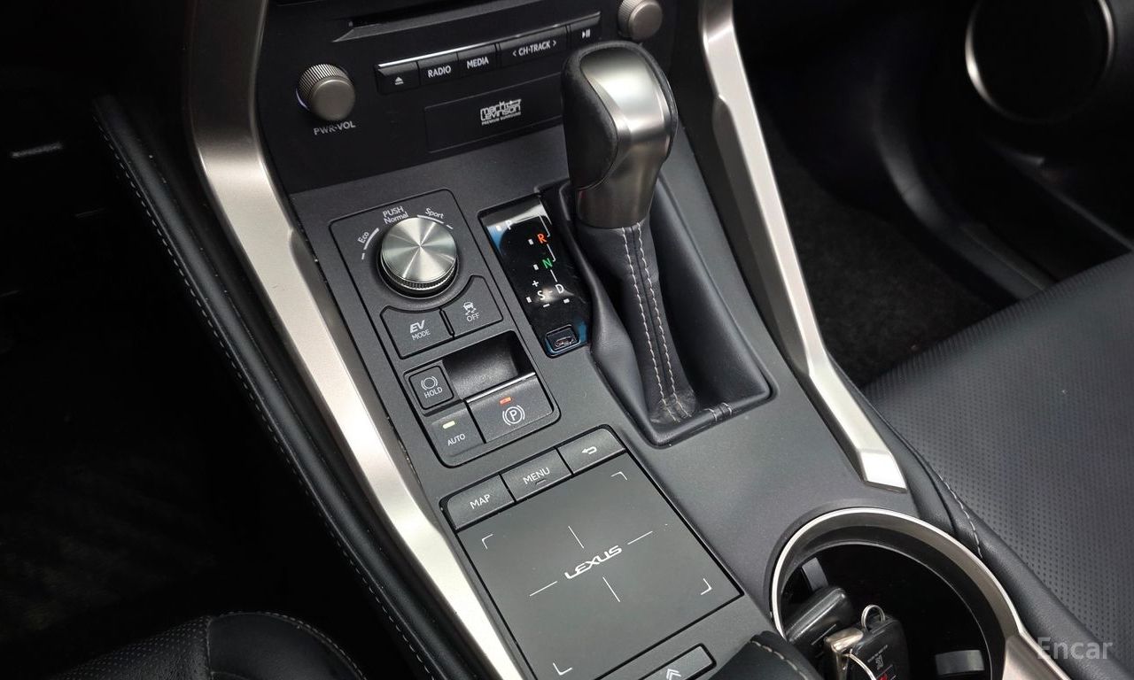 Lexus NX300h Executive 2019
