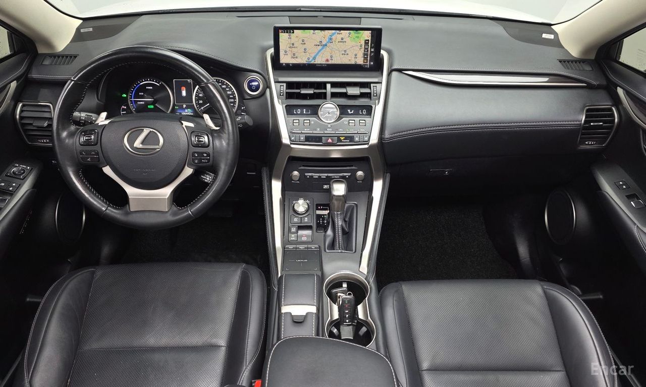 Lexus NX300h Executive 2019