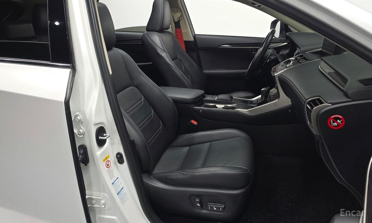 Lexus NX300h Executive 2019