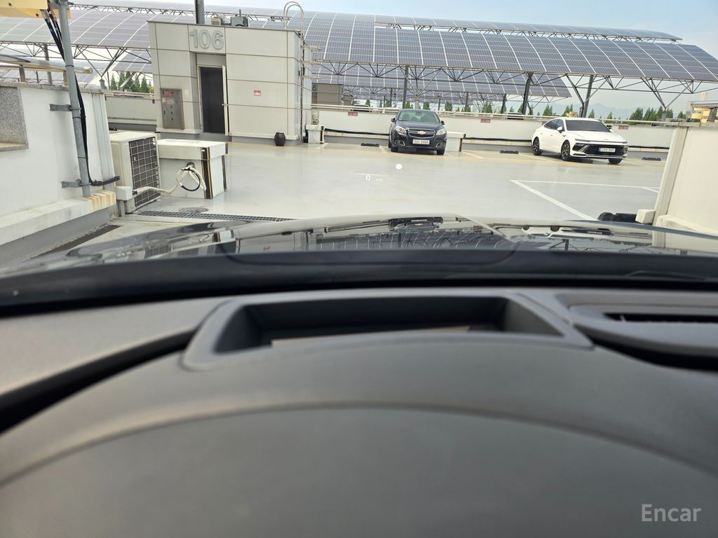 Genesis G80 (RG3) Gasoline 2.5 Turbo AWD 2024