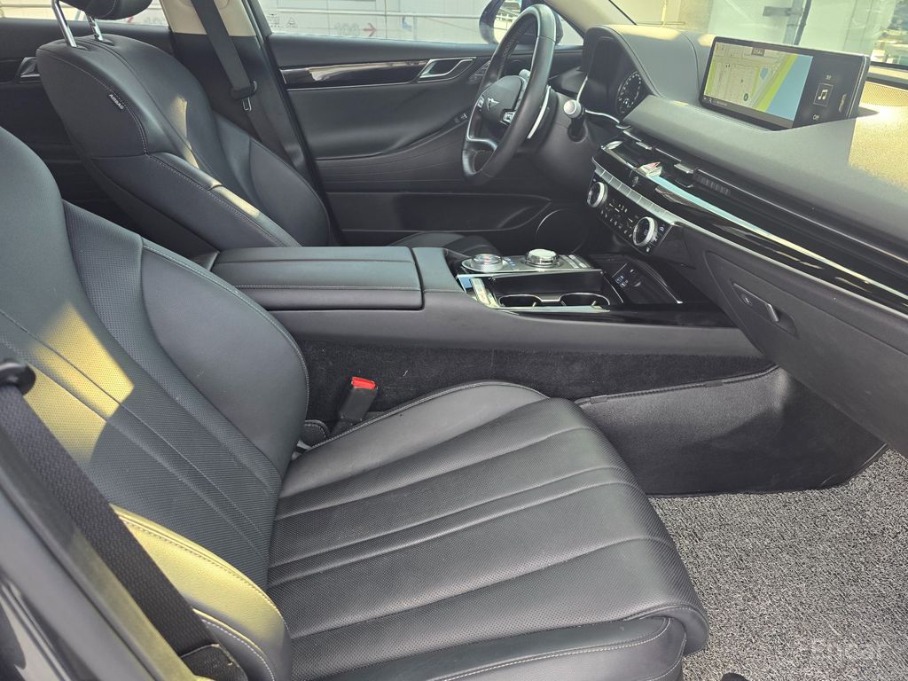 Genesis G80 (RG3) Gasoline 2.5 Turbo 2WD 2023