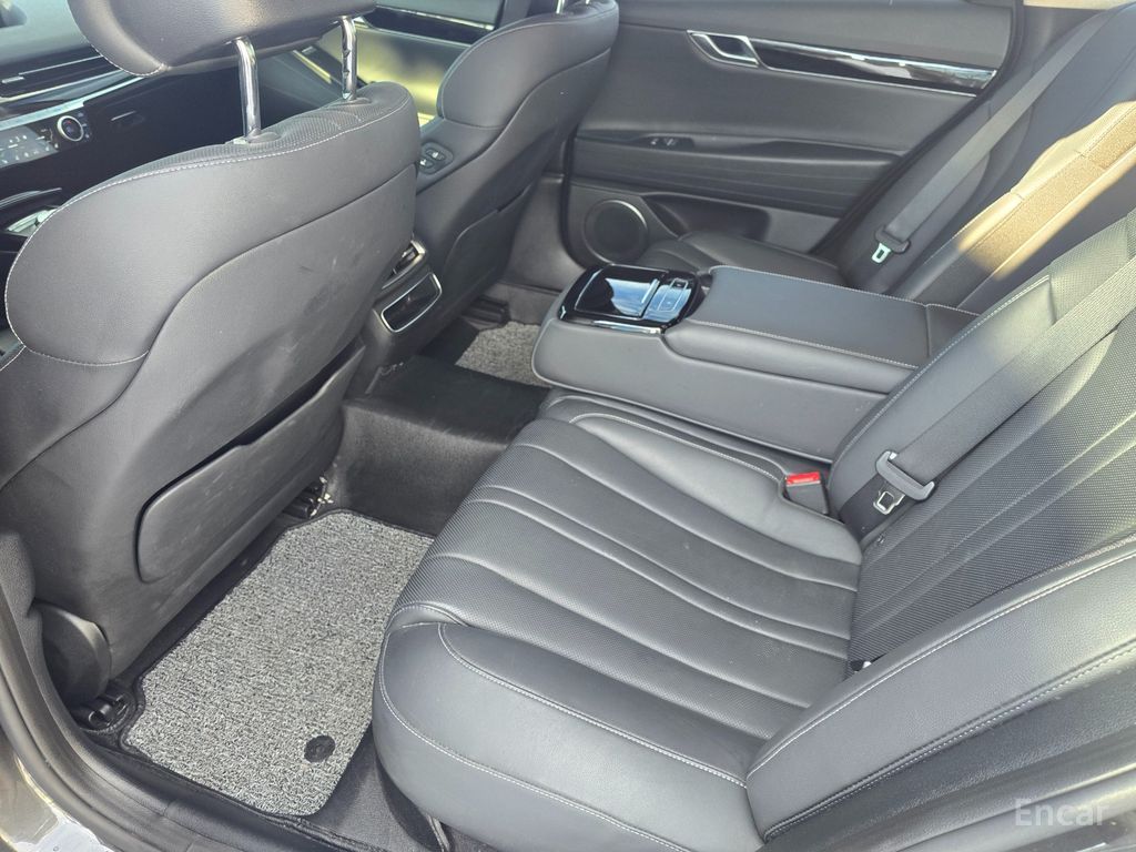 Genesis G80 (RG3) Gasoline 2.5 Turbo 2WD 2023