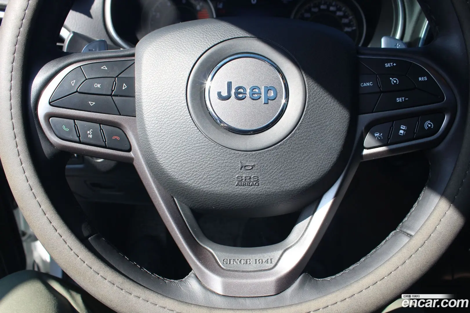 Jeep Cherokee 2.4 Limited 2WD
