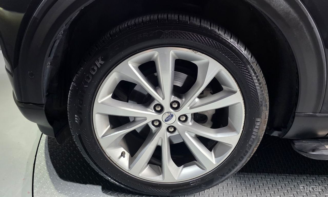 Ford Explorer 6th generation 3.0 Platinum 4WD 2022